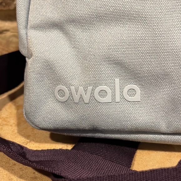 Owala Crossbody Light Blue Polyester Bottle Carrier - Picture 2 of 9